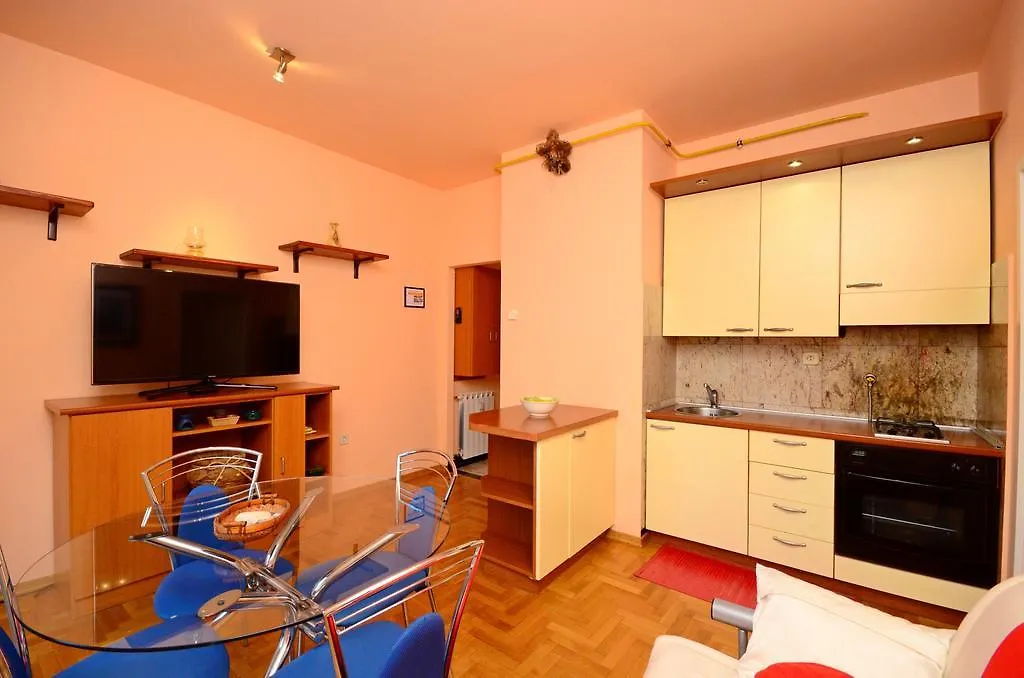 Apartment Blazenka Πούλα 0*,  Κροατία