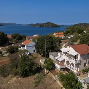 apartments-slavica-luka.hotelinzadar.com/